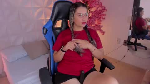 Snapshot of clara_luu chatting on 28, 2, 2026 Clara online show from 28, 2, 2026