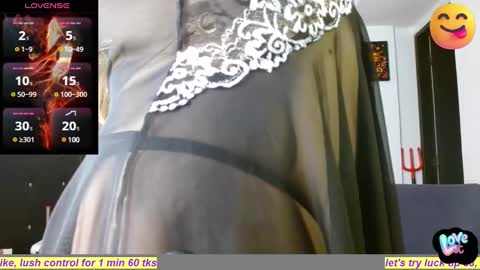 clara_xuee online show from 17, 12, 2024