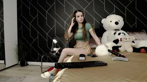 Clara online show from 11, 5, 2026