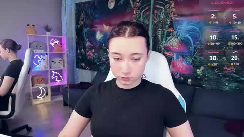 clarabenson online show from 10, 9, 2025