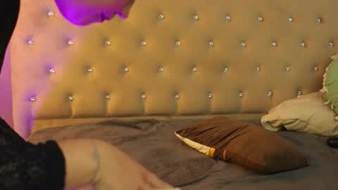 Clara online show from 8, 1, 2026