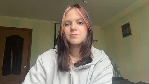 Snapshot of claremorales chatting on 13, 4, 2026 Anfisa online show from 13, 4, 2026