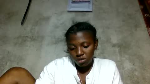 Snapshot of clarisse98 chatting on 25, 5, 2026 clarisse98 online show from 25, 5, 2026