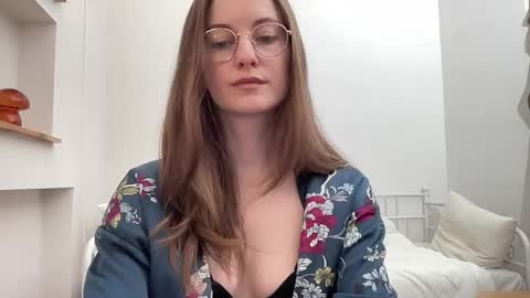 Snapshot of classyandgirly chatting on 23, 3, 2026 classyandgirly online show from 23, 3, 2026