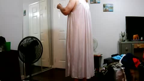 Claudia online show from 8, 7, 2026