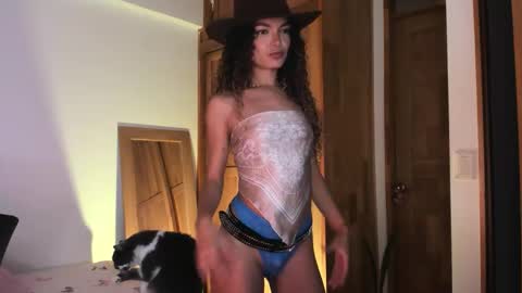 Claudia Rivera online show from 4, 3, 2026