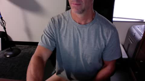 Snapshot of clemike69 chatting on 23, 9, 2025 clemike69 online show from 23, 9, 2025