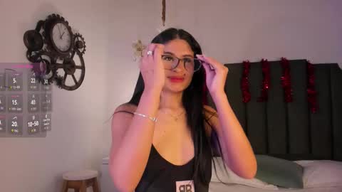 Cleopatra online show from 3, 12, 2025