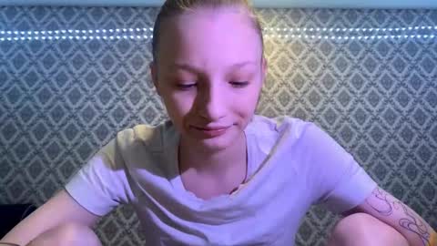 Snapshot of cleotilderinde chatting on 16, 12, 2025 Cleo online show from 16, 12, 2025