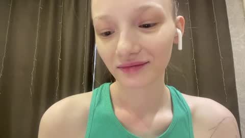 Cleo online show from 10, 4, 2026