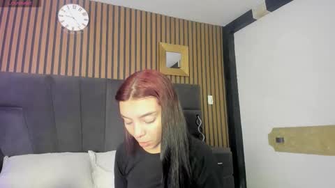 cleowhite_ online show from 19, 9, 2025