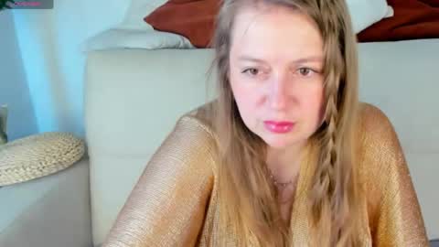 cleoxotie online show from 3, 6, 2026