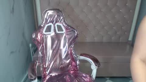 Snapshot of clhoe_b chatting on 12, 2, 2026 Clhoe online show from 12, 2, 2026