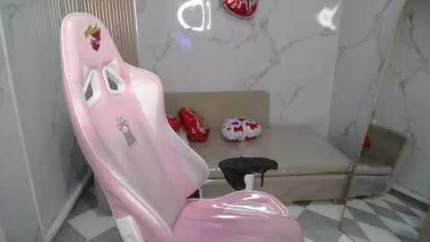 Snapshot of clhoe_b chatting on 15, 2, 2026 Clhoe online show from 15, 2, 2026