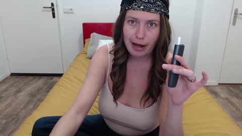 Syl  online show from 13, 2, 2025