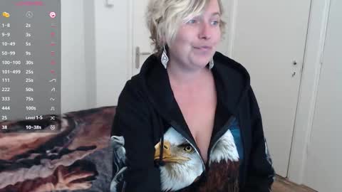 Syl  online show from 18, 9, 2025