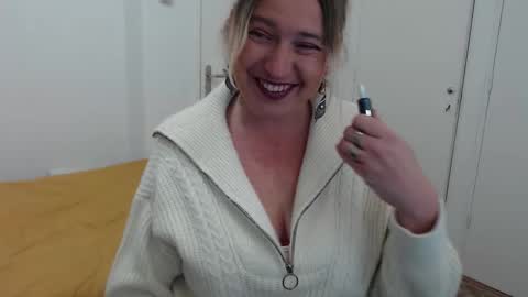 Syl  online show from 10, 11, 2025