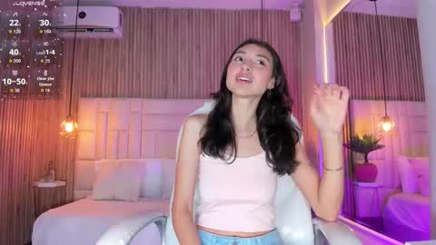 C L O E  online show from 11, 11, 2025