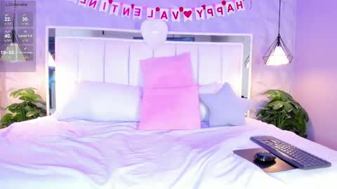 Cloe Harp  online show from 13, 2, 2025