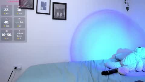 Snapshot of clohe_j chatting on 19, 11, 2025 clohe_j online show from 19, 11, 2025