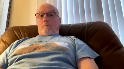 Snapshot of closetbicd chatting on 19, 1, 2025 Closetbicd online show from 19, 1, 2025