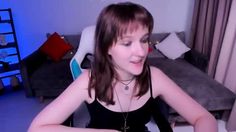  Clover  follow me  online show from 12, 3, 2025