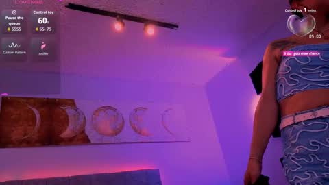 Valerie  nenitasexy online show from 25, 11, 2025