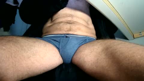 Snapshot of cockneegeezer chatting on 17, 6, 2026 Ask me online show from 17, 6, 2026