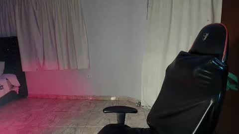 Snapshot of cococumps chatting on 9, 6, 2026 COCO online show from 9, 6, 2026