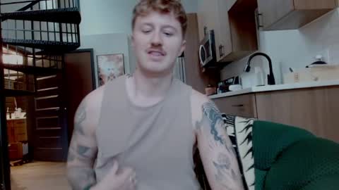 Snapshot of codygunzxxx2 chatting on 15, 4, 2026 Cody and Emeraldboy online show from 15, 4, 2026