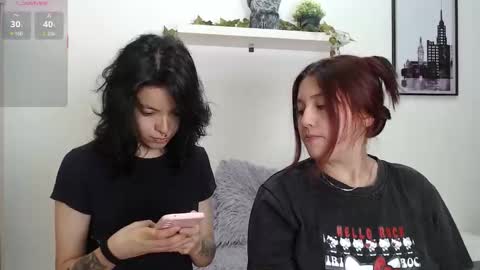Phia And Luna online show from 8, 11, 2025