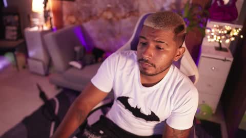 Snapshot of coffeman08 chatting on 2, 11, 2025 Andres online show from 2, 11, 2025