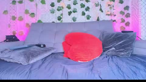 colett online show from 21, 10, 2025