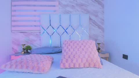 Snapshot of colett_hall chatting on 29, 5, 2026 colett online show from 29, 5, 2026