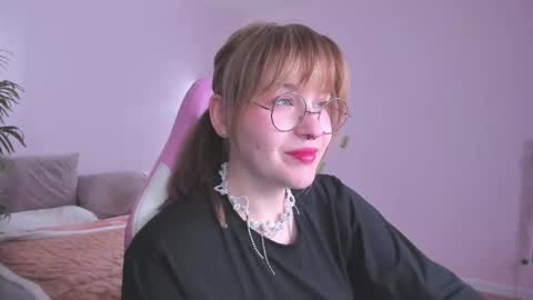 Collen Mon Tue Wed Thu Fri GMT 3 0300am - 0900am  online show from 13, 1, 2026