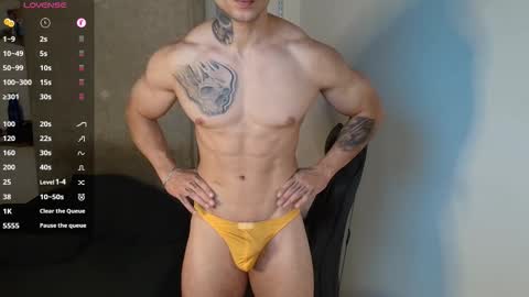 Snapshot of colombianmuscle8 chatting on 3, 10, 2025 colombianmuscle8 online show from 3, 10, 2025