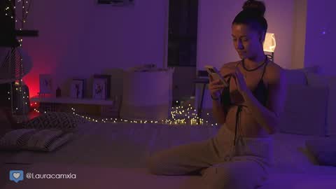Laura online show from 21, 12, 2024