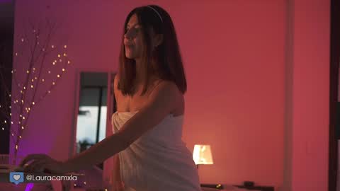 Laura online show from 19, 1, 2025
