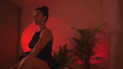 Laura online show from 2, 3, 2025