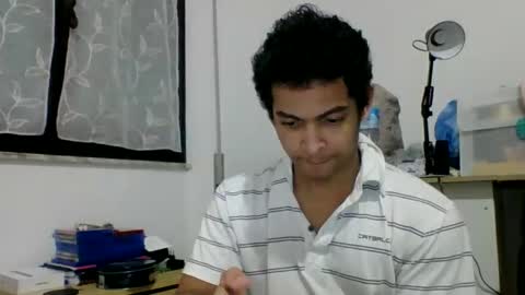 Snapshot of comobailamioso chatting on 21, 12, 2025 comobailamioso online show from 21, 12, 2025