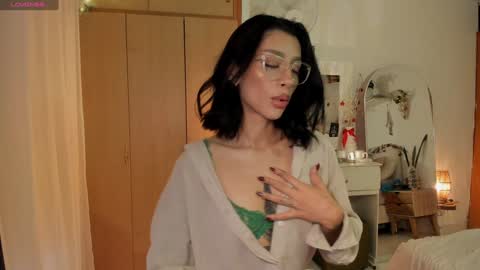 Snapshot of connie_deep chatting on 29, 12, 2024 connie online show from 29, 12, 2024