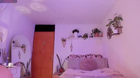 Snapshot of connie_deep chatting on 4, 1, 2025 connie online show from 4, 1, 2025