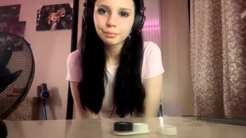 Isabella online show from 24, 10, 2025