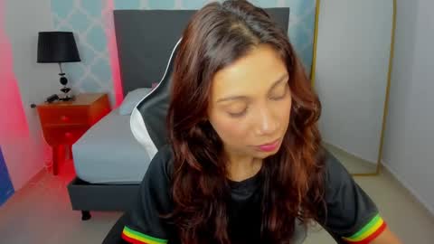 Snapshot of cora22_ chatting on 15, 9, 2025 CORA online show from 15, 9, 2025
