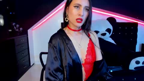 Coral  online show from 8, 3, 2025