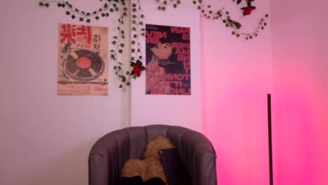 Snapshot of coraliebronson chatting on 25, 6, 2026 Coralie Bronson online show from 25, 6, 2026