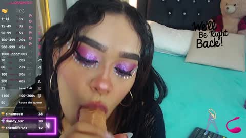 Snapshot of coraline_v chatting on 9, 12, 2024 Coraline connected from 10 pm to 6 am Colombia time online show from 9, 12, 2024