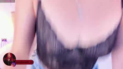 Coral Smith online show from 26, 10, 2025