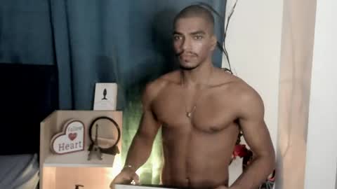 Snapshot of coreyglover chatting on 23, 5, 2026 CoreyGlover online show from 23, 5, 2026
