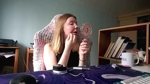 Elvi online show from 3, 6, 2026